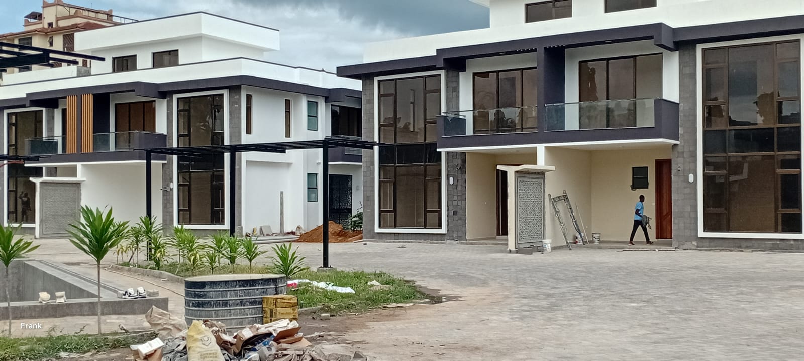 Twiga Wood Villas - Villa painting project